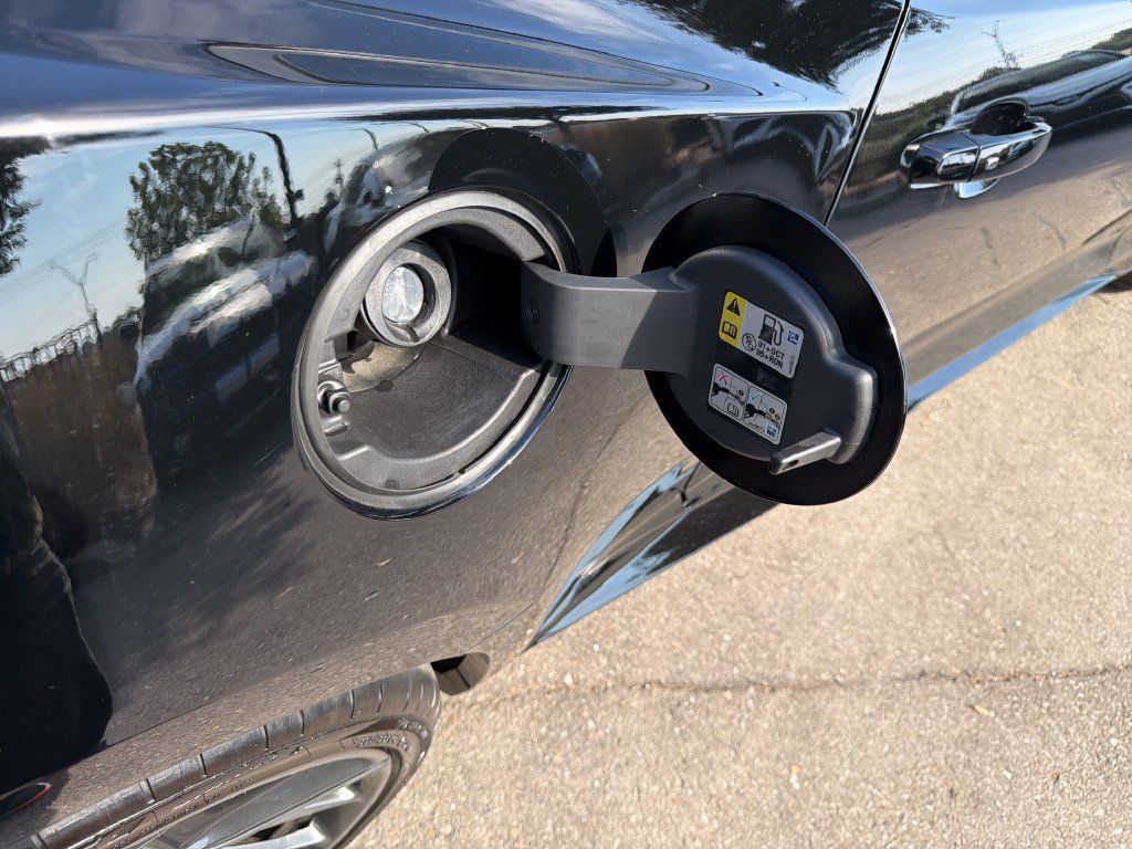 Used 2022 Chevrolet Camaro ZL1 RWD image 44