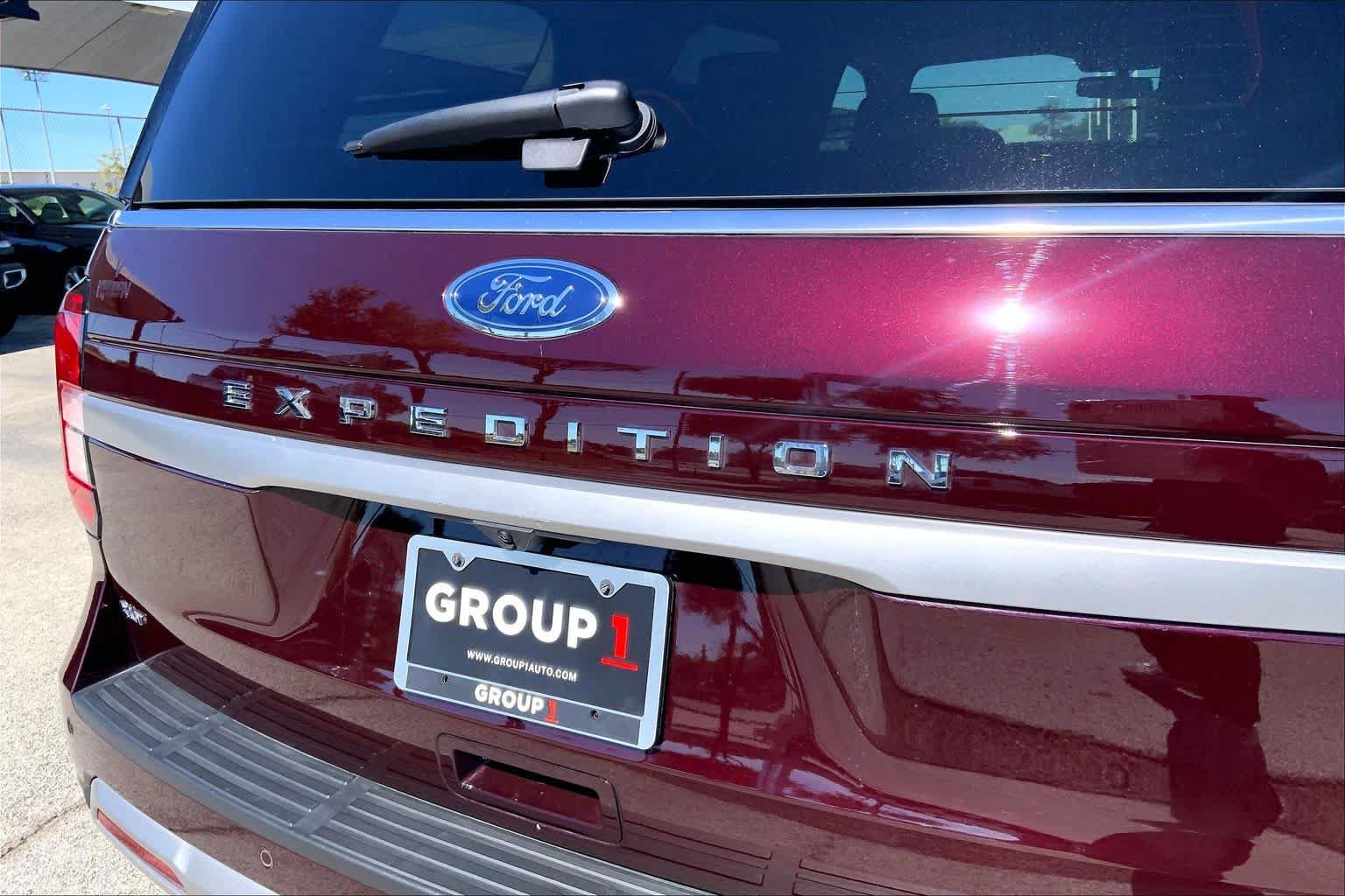 Used 2024 Ford Expedition XLT RWD image 27