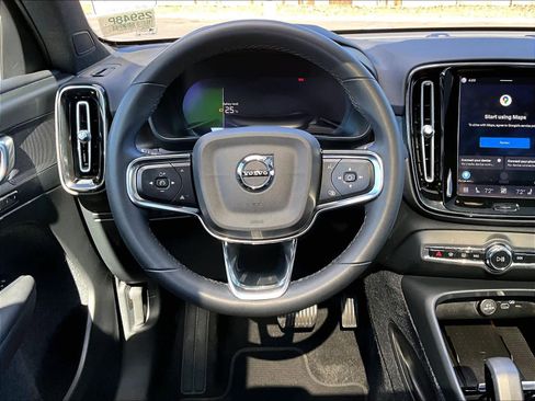 Used 2023 Volvo C40 P8 Recharge Plus AWD/4WD image 8
