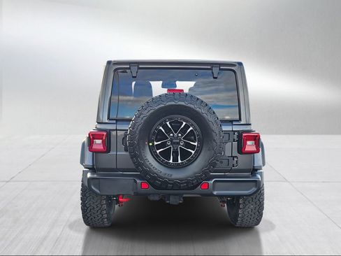 New 2026 Jeep Wrangler Unlimited Rubicon w/ Xtreme 35 Tire Package image 4