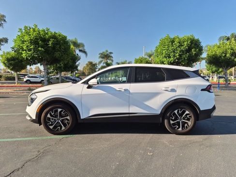 Used 2023 Kia Sportage EX FWD image 9