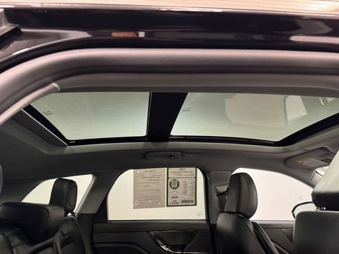 Used 2022 Lincoln Corsair Reserve w/ Elements Package image 15