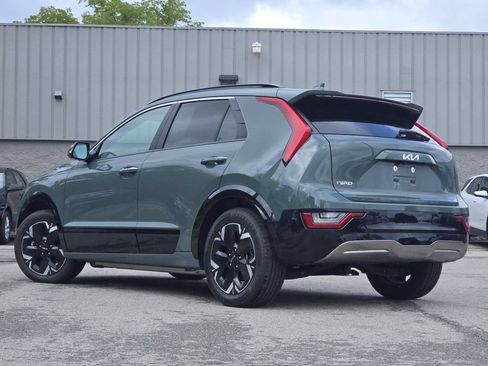 Used 2024 Kia Niro Wave w/ Wave Preserve Package FWD image 15