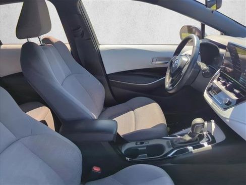 Used 2024 Toyota Corolla SE FWD image 25