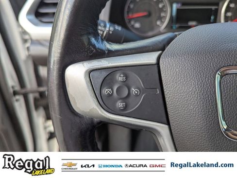 Used 2018 GMC Acadia SLT image 30