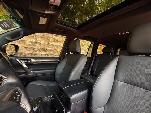 Used 2023 Lexus GX 460 Premium w/ Premium Package AWD/4WD image 24