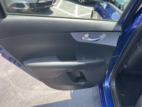 Used 2023 Kia Forte LXS FWD image 15