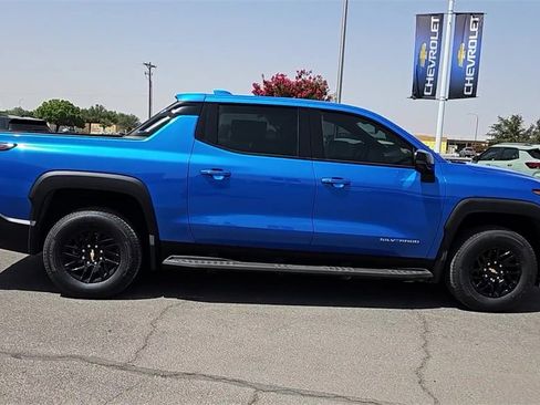 New 2025 Chevrolet Silverado EV LT image 2