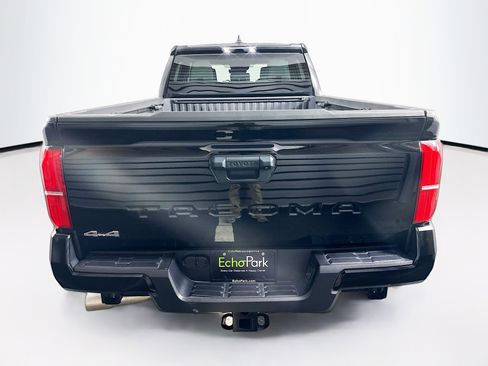 Used 2025 Toyota Tacoma SR5 image 7