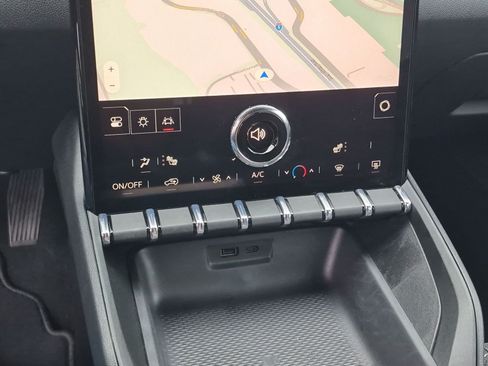 New 2026 GMC Terrain Elevation FWD image 12