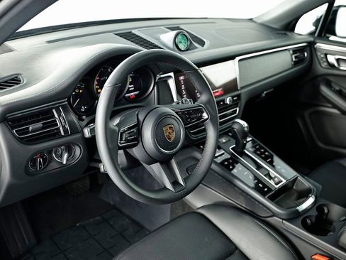 New 2026 Porsche Macan GTS image 22