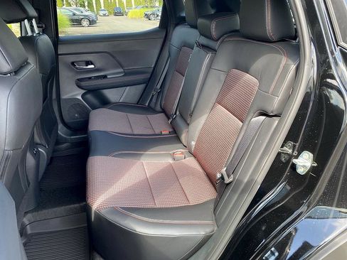 New 2025 Nissan Kicks SR w/ Interior Electronics Package image 18