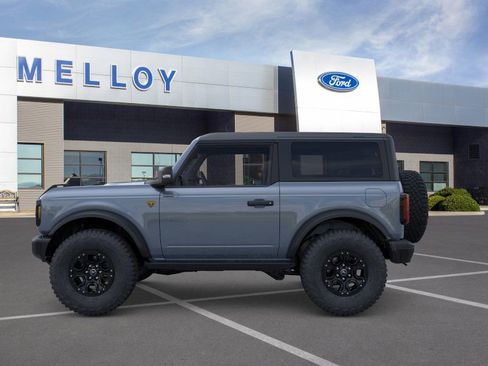 New 2025 Ford Bronco Badlands image 3