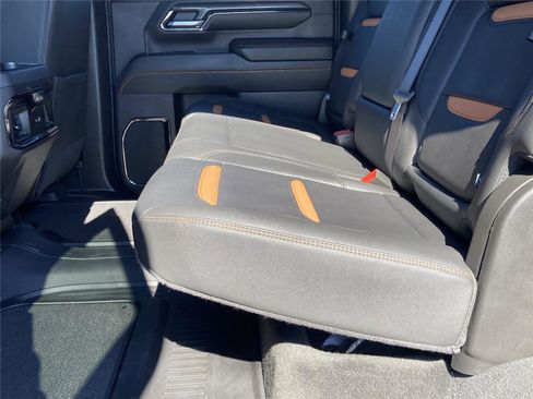 Used 2024 GMC Sierra 2500 AT4 w/ AT4 Premium Plus Package image 31