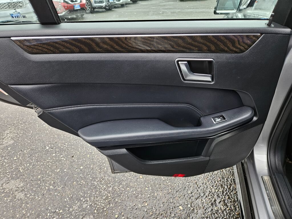 Used 2015 Mercedes-Benz E 350 Sedan w/ Premium 1 Package image 12