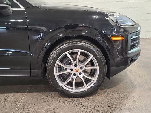 New 2026 Porsche Cayenne image 11