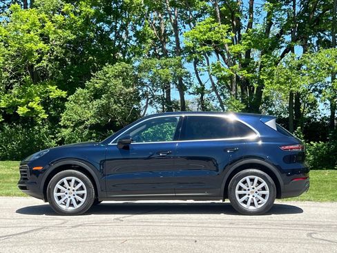 Certified 2019 Porsche Cayenne AWD/4WD image 2