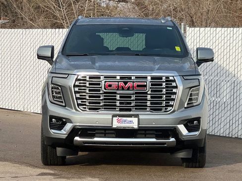 New 2026 GMC Yukon XL Denali w/ Denali Reserve Package AWD/4WD image 6