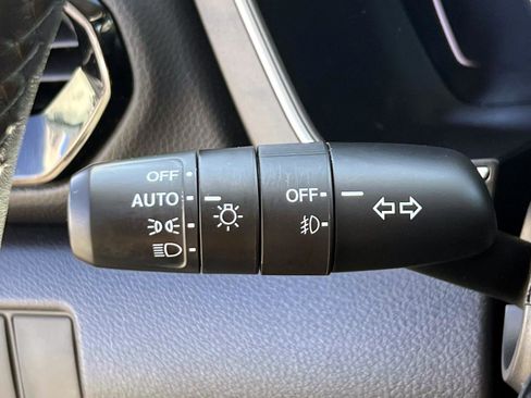Certified 2023 Honda Pilot Touring image 23