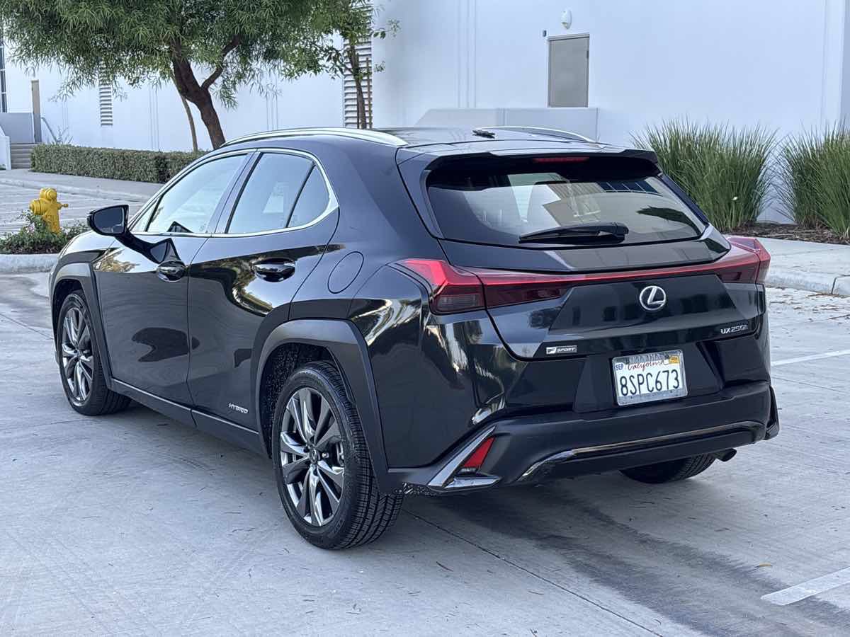 Used 2020 Lexus UX 250h F Sport w/ Accessory Package AWD/4WD image 5