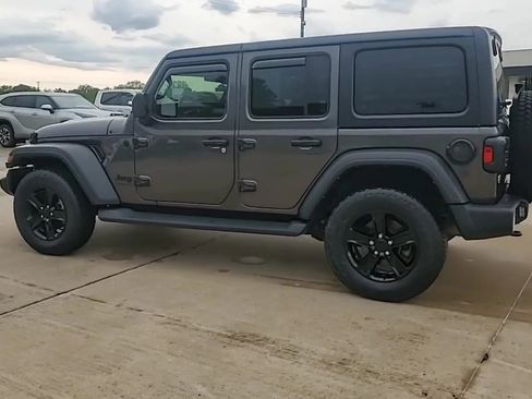 Used 2021 Jeep Wrangler Unlimited Sport AWD/4WD image 6