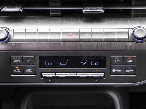 Used 2024 Hyundai Kona SEL FWD image 16