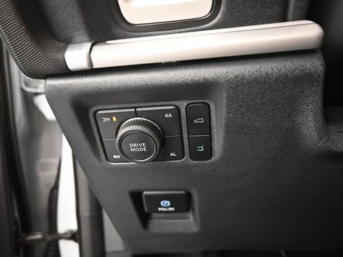 Used 2025 Ford Expedition Max Active image 18