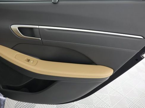 Certified 2025 Hyundai Sonata Limited image 28