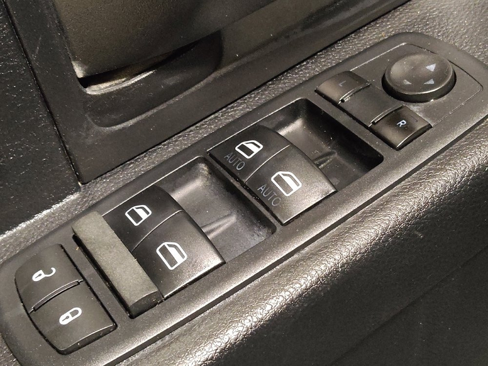 Used 2014 RAM 2500 Tradesman w/ Chrome Appearance Group AWD/4WD image 27