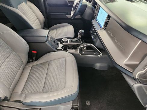 Used 2022 Ford Bronco Outer Banks AWD/4WD image 14