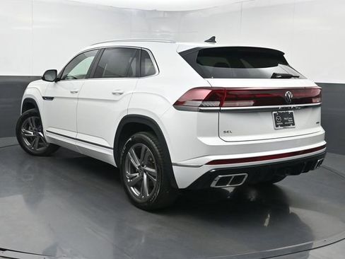 Used 2024 Volkswagen Atlas Cross Sport SEL R-Line image 4