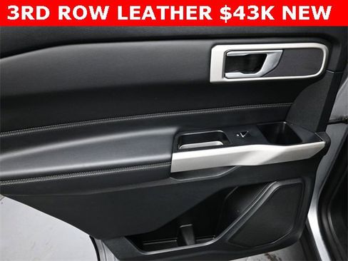 Used 2024 Ford Explorer XLT w/ Equipment Group 202A image 14