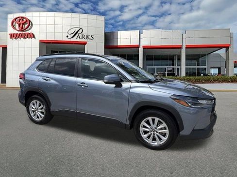 Certified 2023 Toyota Corolla Cross LE FWD image 1