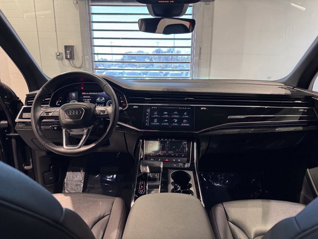 Used 2023 Audi Q7 2.0T Premium w/ Convenience Package AWD/4WD image 31
