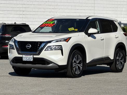 Used 2023 Nissan Rogue SV FWD image 8