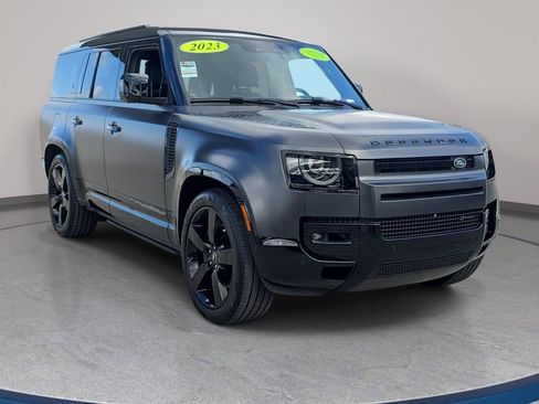 Used 2023 Land Rover Defender 130 X-Dynamic SE AWD/4WD image 3