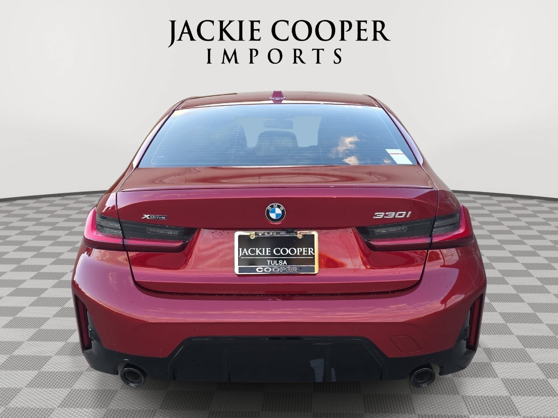 Used 2025 BMW 330i xDrive Sedan w/ M Sport Package AWD/4WD image 6