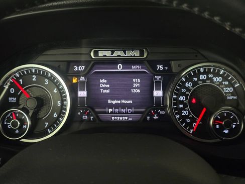 Used 2022 RAM 1500 Laramie AWD/4WD image 26
