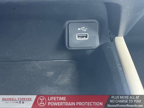 Used 2025 Honda HR-V LX image 6