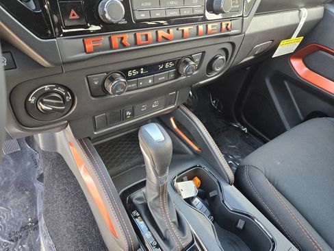New 2025 Nissan Frontier PRO-4X AWD/4WD image 13