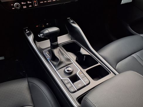 New 2026 Kia Sorento S w/ S Panoramic Sunroof Package image 9