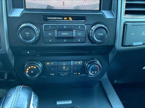 Used 2018 Ford F150 XLT w/ Equipment Group 302A Luxury image 14