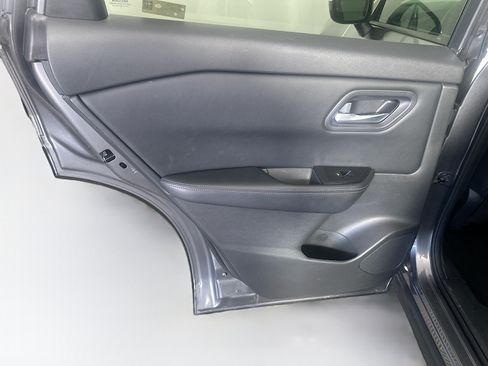 Used 2024 Nissan Rogue SV AWD/4WD image 26
