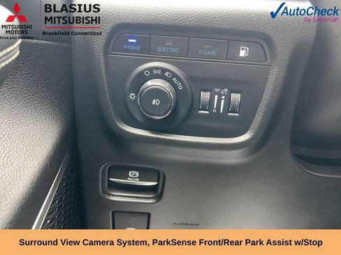 Used 2023 Jeep Grand Cherokee 30th Anniversary AWD/4WD image 22