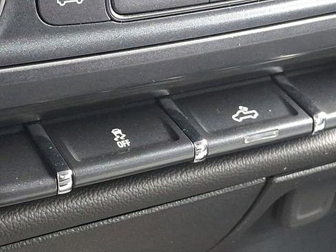 Used 2019 Chevrolet Silverado 1500 Custom w/ Custom Convenience Package image 26