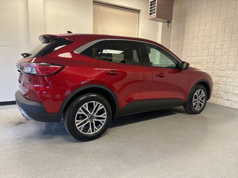 Certified 2022 Ford Escape SEL image 41