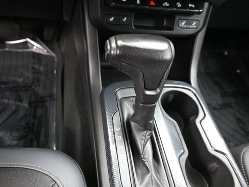 Used 2020 Chevrolet Colorado Z71 AWD/4WD image 14
