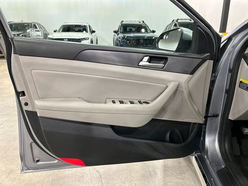 Used 2016 Hyundai Sonata Sport FWD image 9