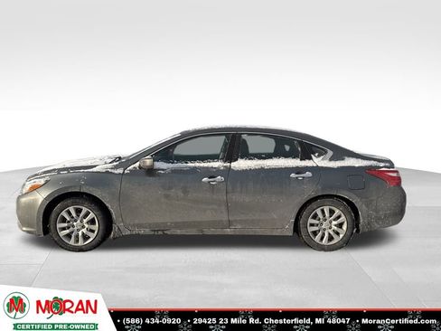 Used 2016 Nissan Altima 2.5 S w/ Interior Lighting Package image 2
