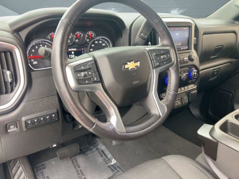 Used 2022 Chevrolet Silverado 3500 LT w/ Convenience Package image 4